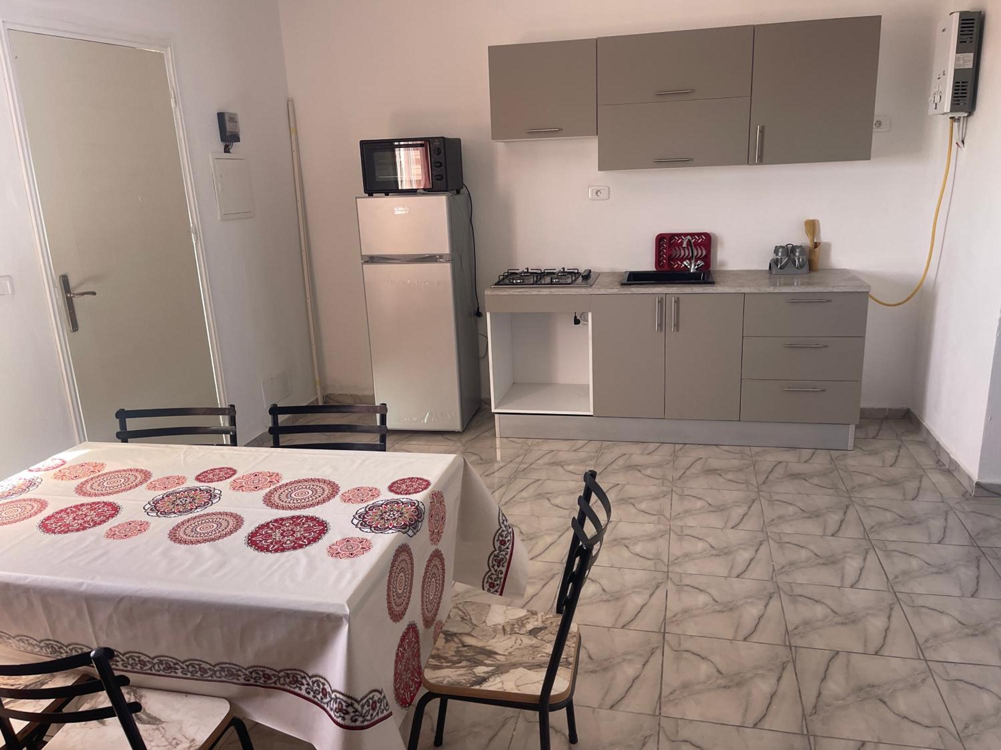 Apartament Diar Maher *